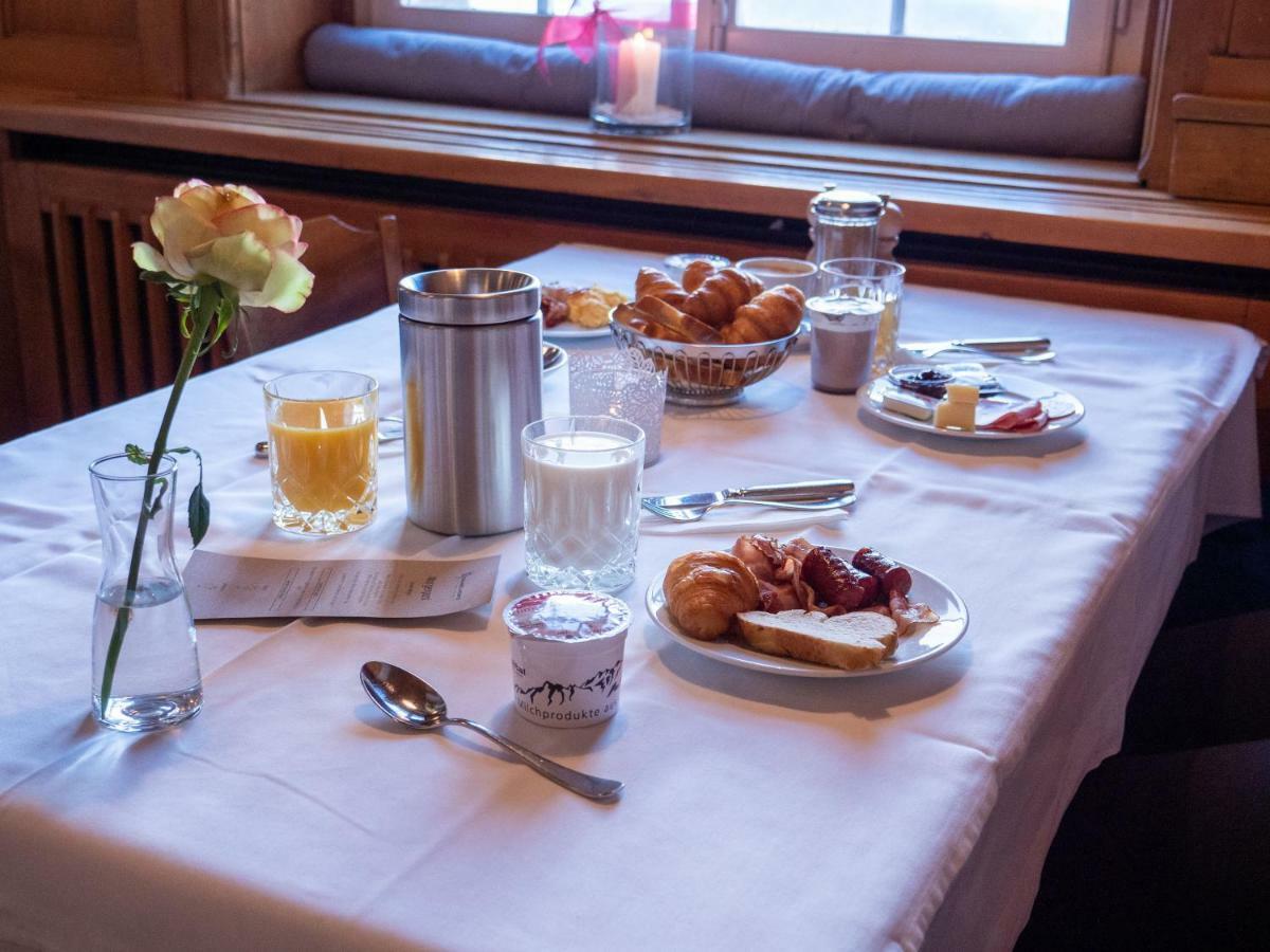 Historisches Alpinhotel Гримзел Хоспиц Екстериор снимка